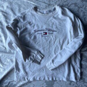 l vintage tommy hilfiger crewneck